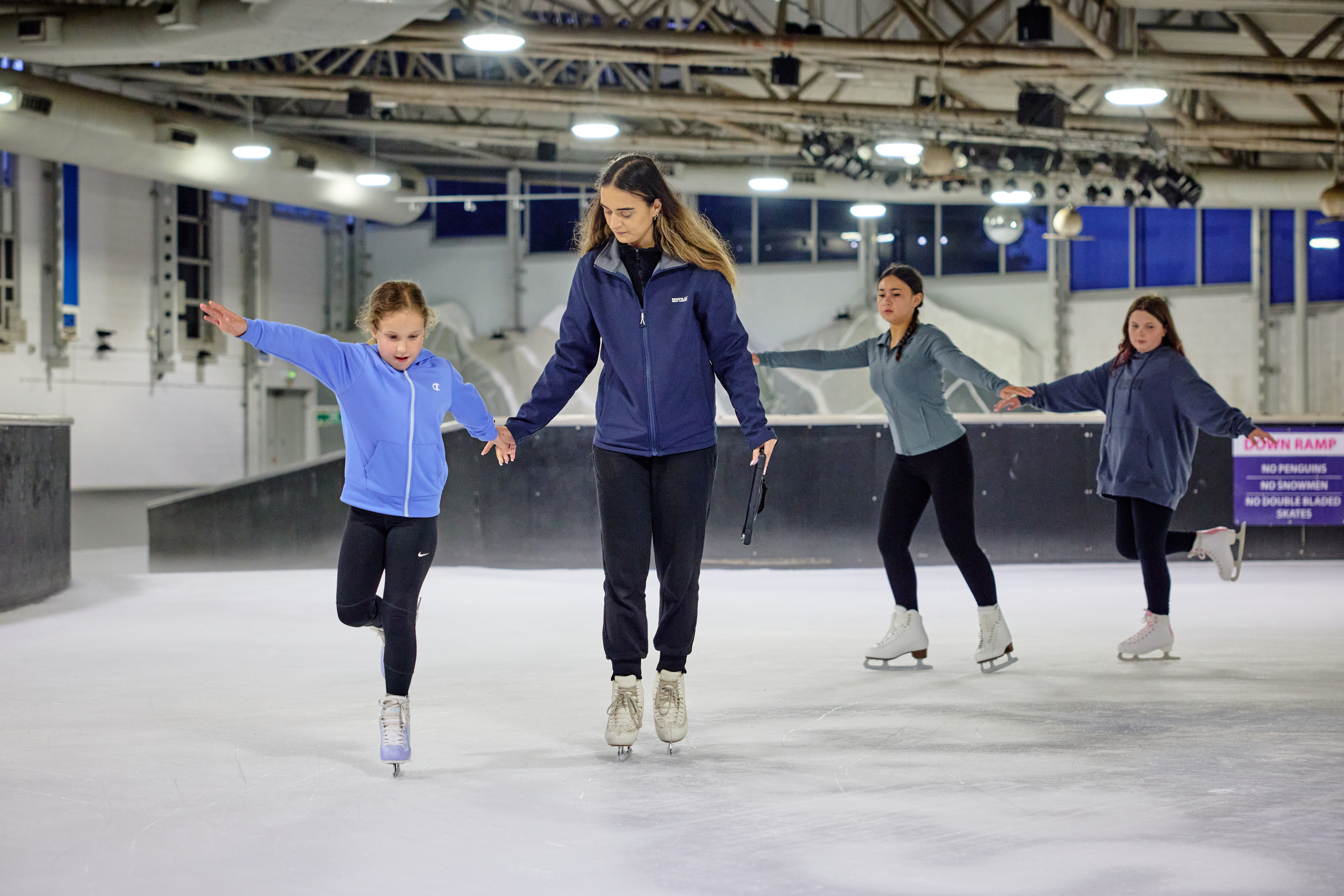 034 Sf Dclt Ice Skating Lesson (1) (1)